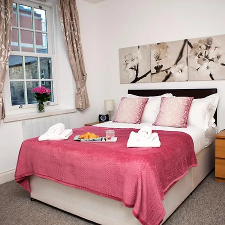 Apt 2, Trafalgar Square 2Nd Floor By Indigo Flats Londen Buitenkant foto